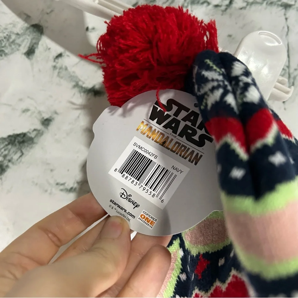 Star Wars Grogu Beanie With Pom Pom - Picture 4 of 7